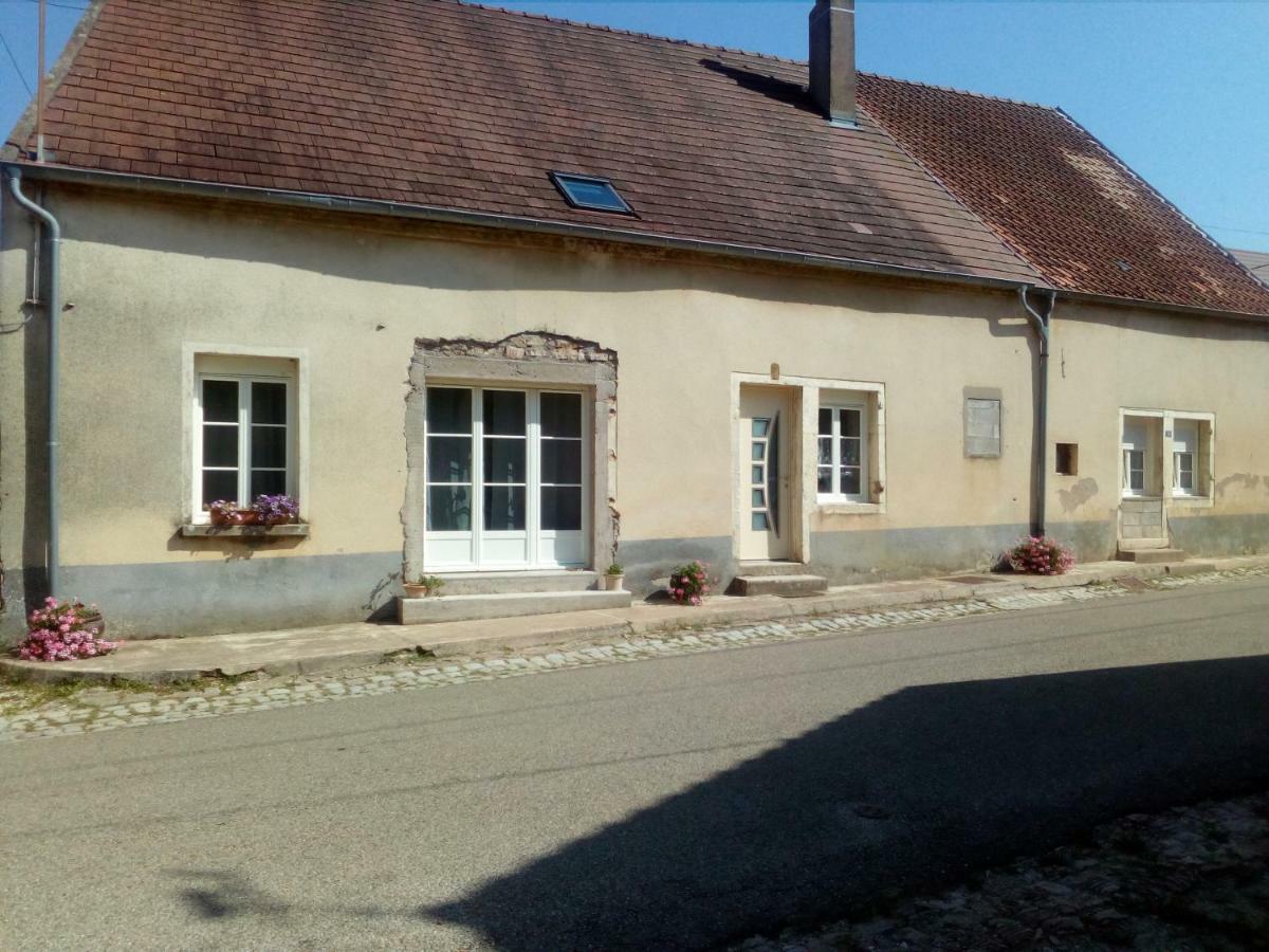 Chambres Chez L Habitant Frasne-les-Meulieres Екстериор снимка